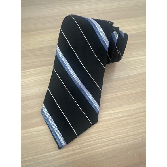 Valentino TIE NWT 100% SILK made in ITALY - Picture 2 of 8